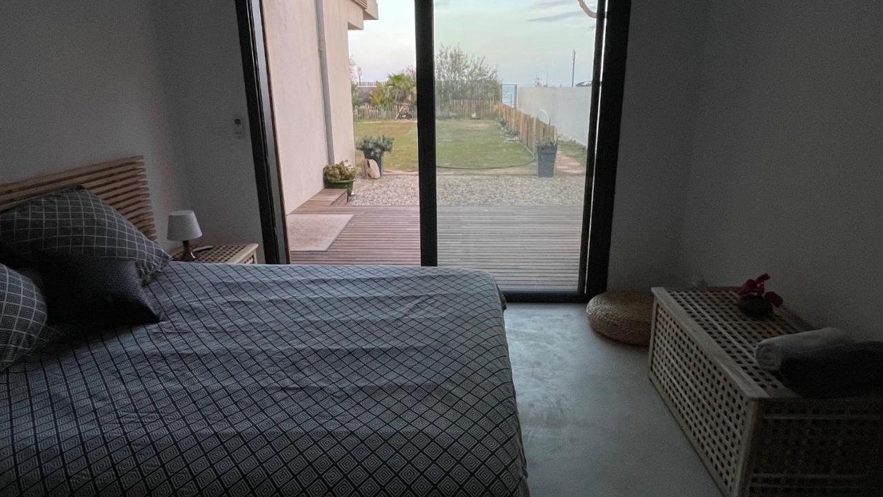 Vue - - Les Embruns * Hyères